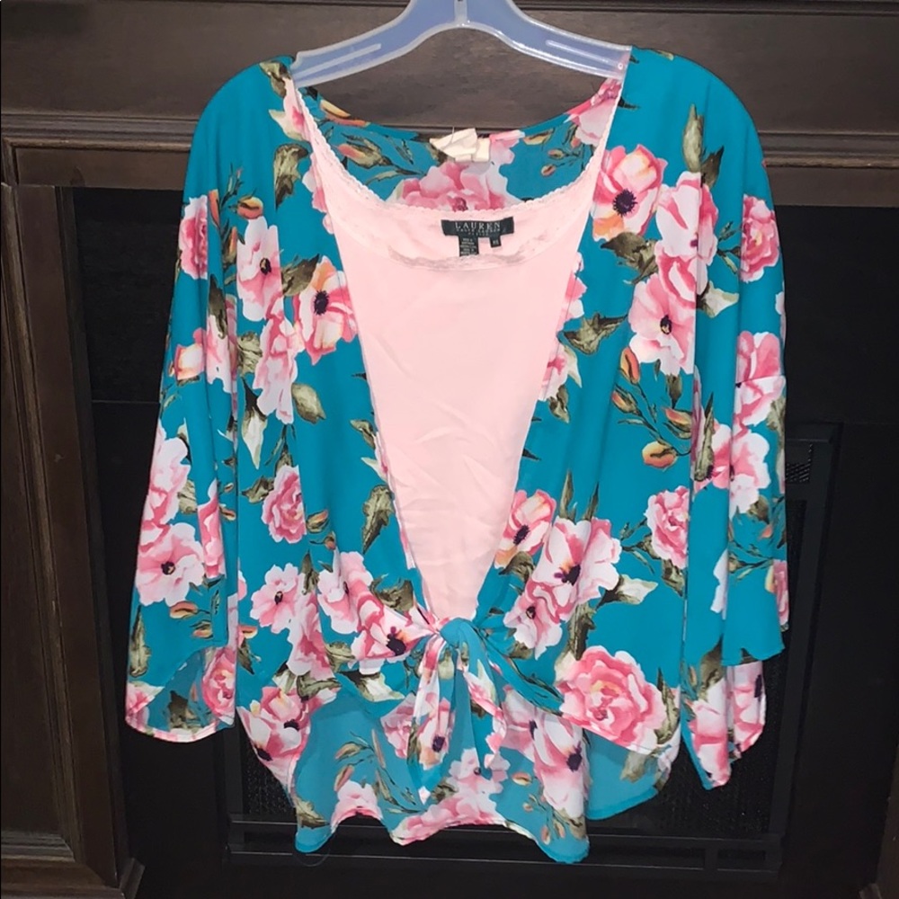 FLORAL TOP - Picture 2 of 5
